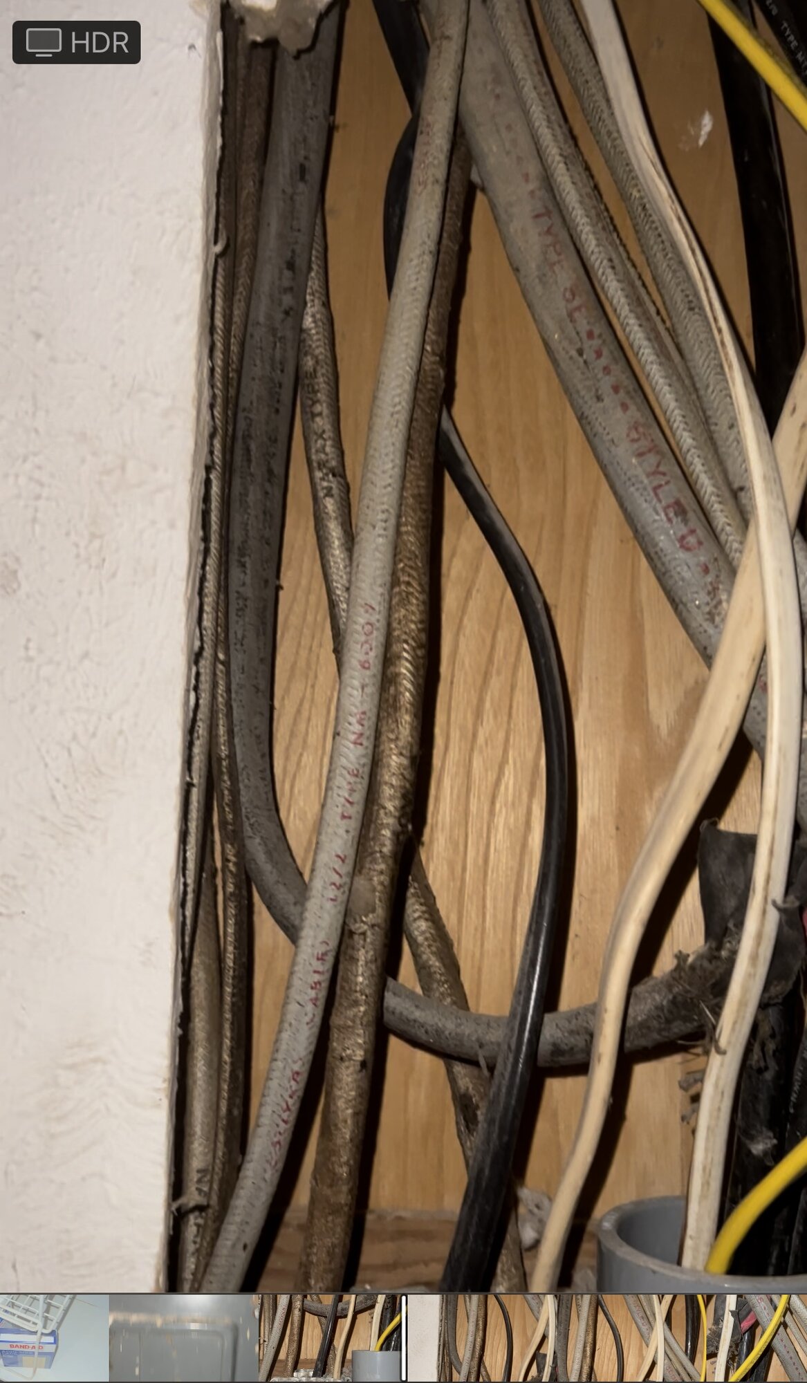 Is this asbestos wire on ElectriciansForums