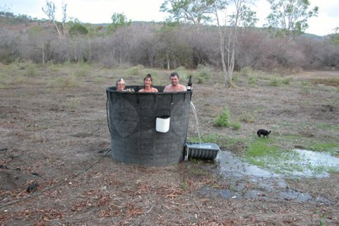 aussie-outback-hottub.jpg