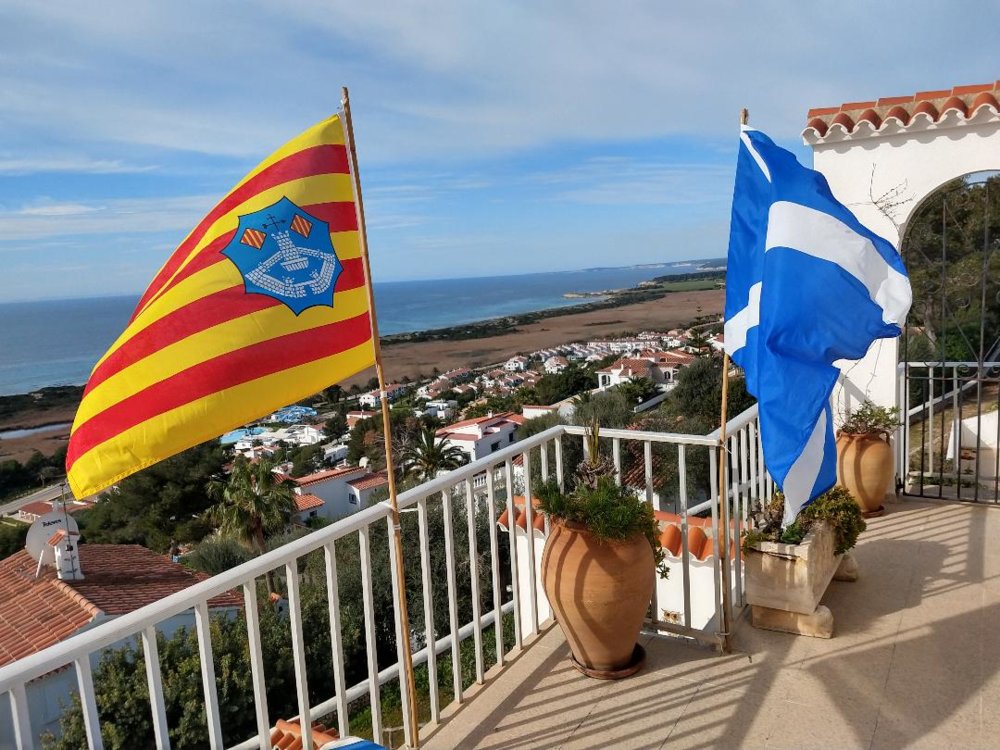flags.jpg