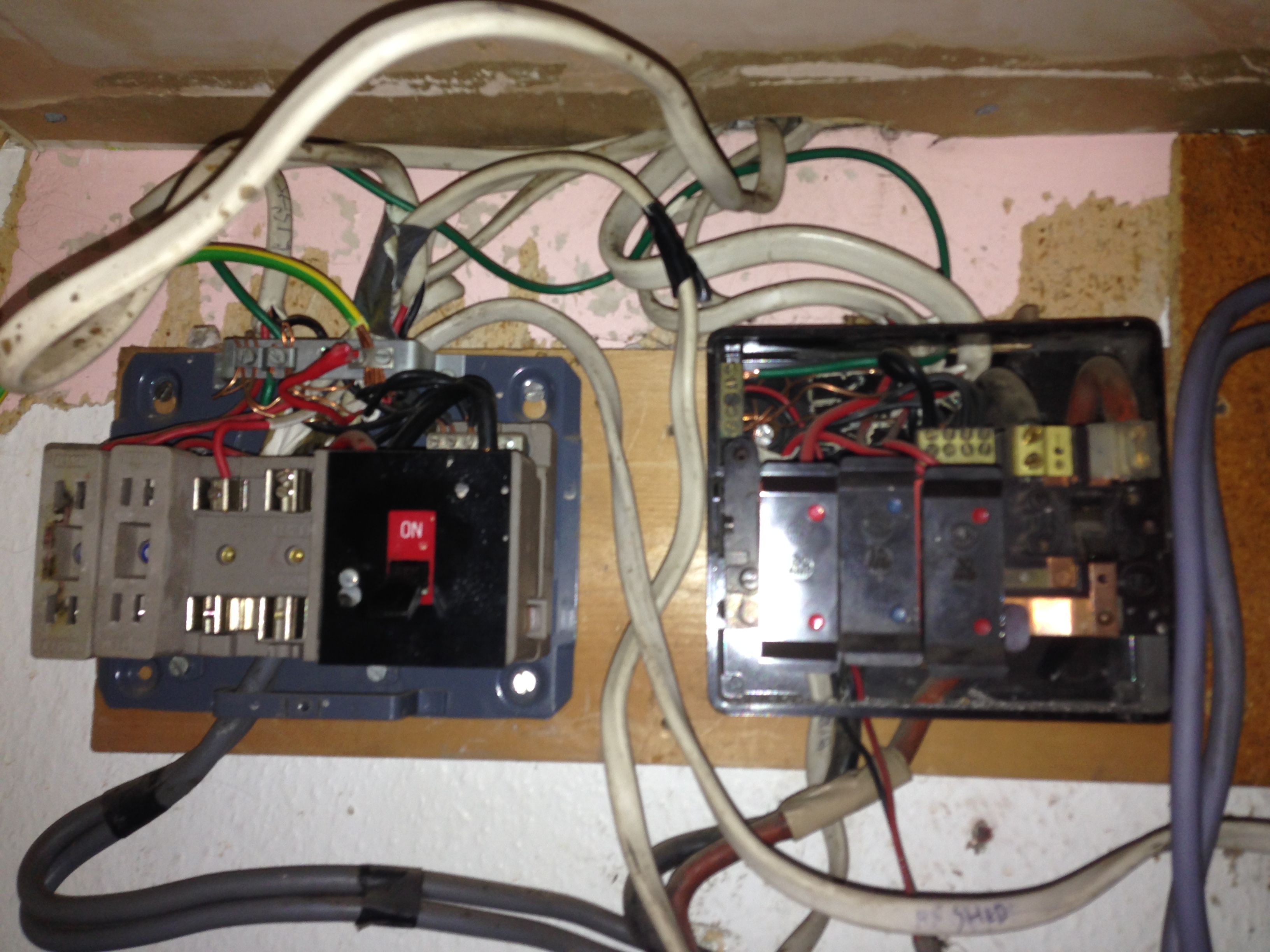 NWoriginalswitchgearCUbeforereplacement.JPG