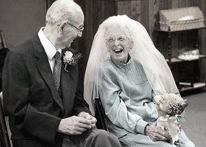 old-couple-sepia.jpg
