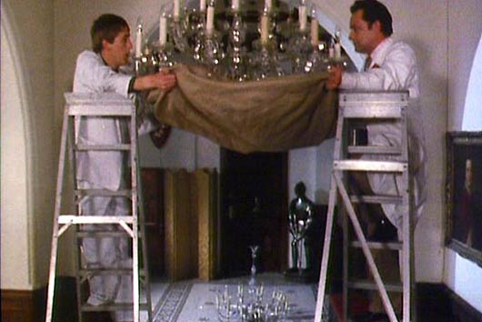 Glass-chandalier.jpg