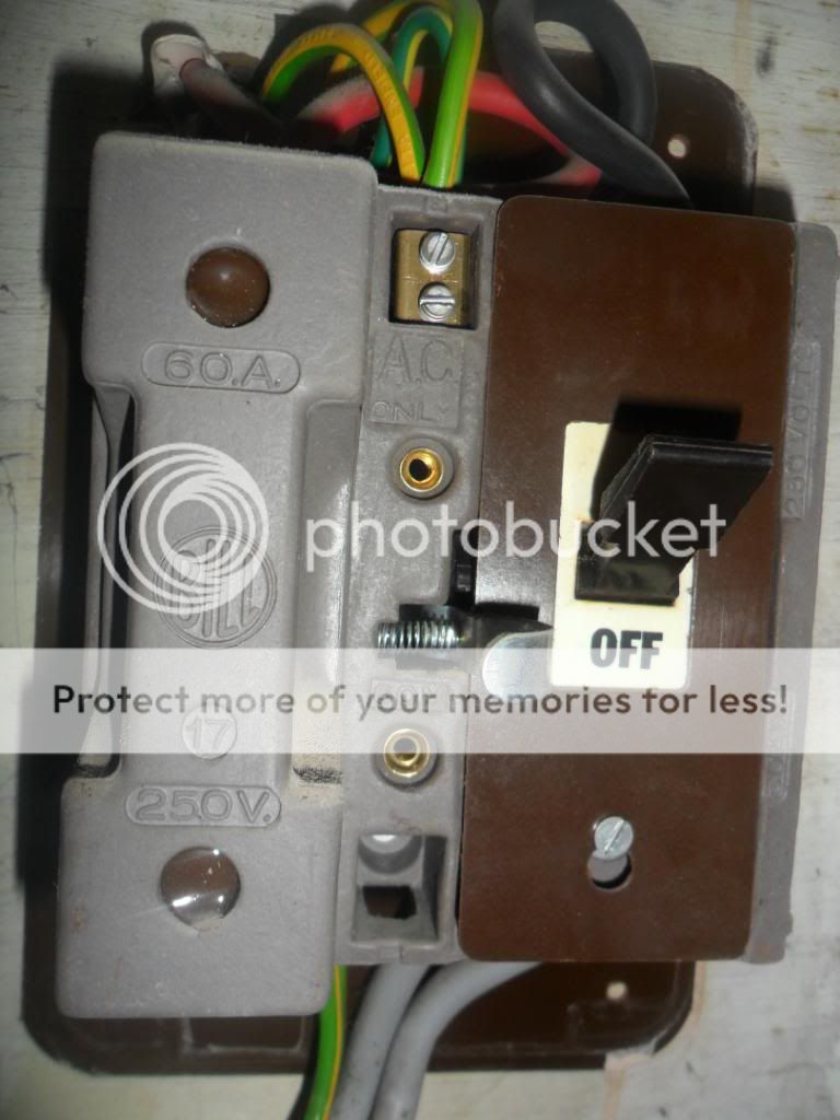 How old is this overcurrent protective device please? {filename} | ElectriciansForums.net