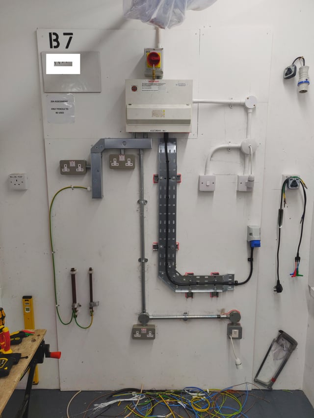 Practical side of level 2 electrical installation {filename} | ElectriciansForums.net
