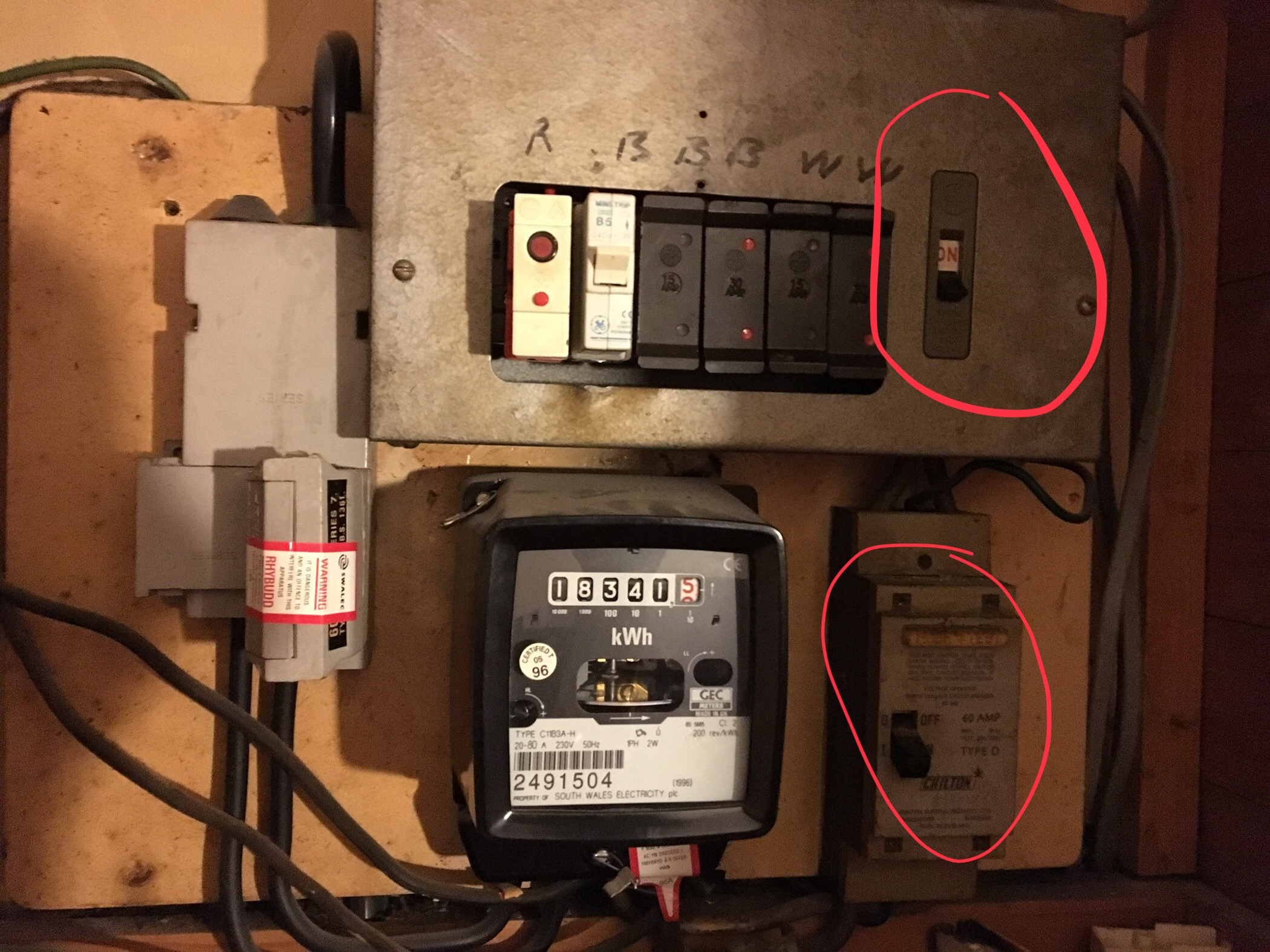 Some of my plug sockets remain active when turning off electrics. {filename} | ElectriciansForums.net